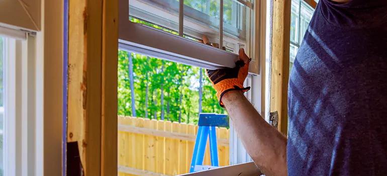 >Bay Window Curtain Rail Track in Winter Haven, FL